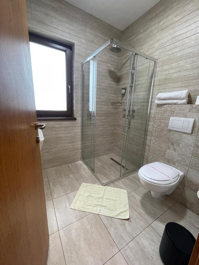 Villa Montana Борсек Екстериор снимка