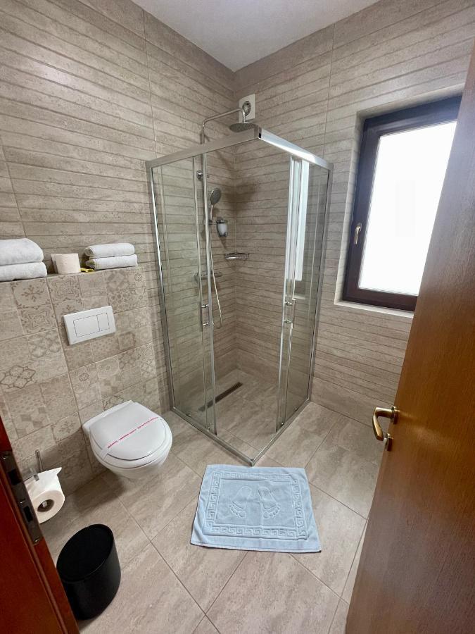Villa Montana Борсек Екстериор снимка